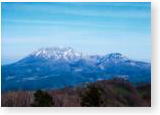 晴れわたる大山です